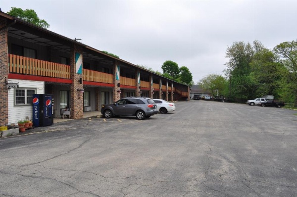 Kewanee Motor Lodge image 12